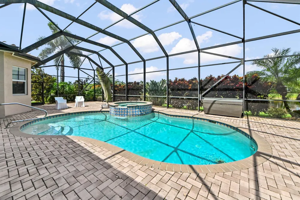 10540 Whitewind Circle Boynton Beach, FL 33473