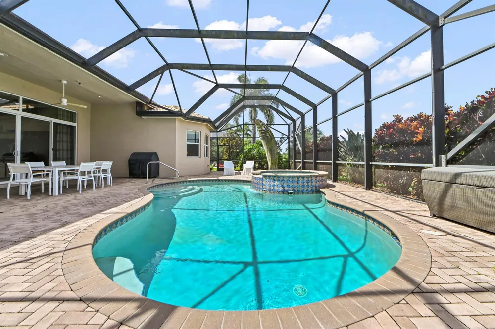 10540 Whitewind Circle Boynton Beach, FL 33473