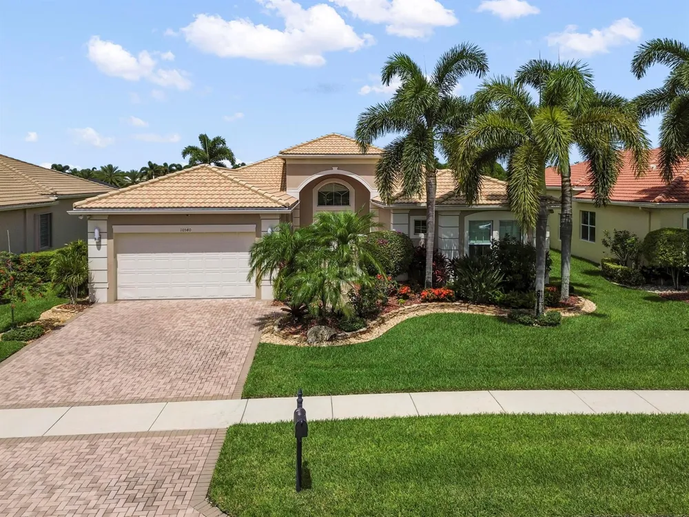 10540 Whitewind Circle Boynton Beach, FL 33473