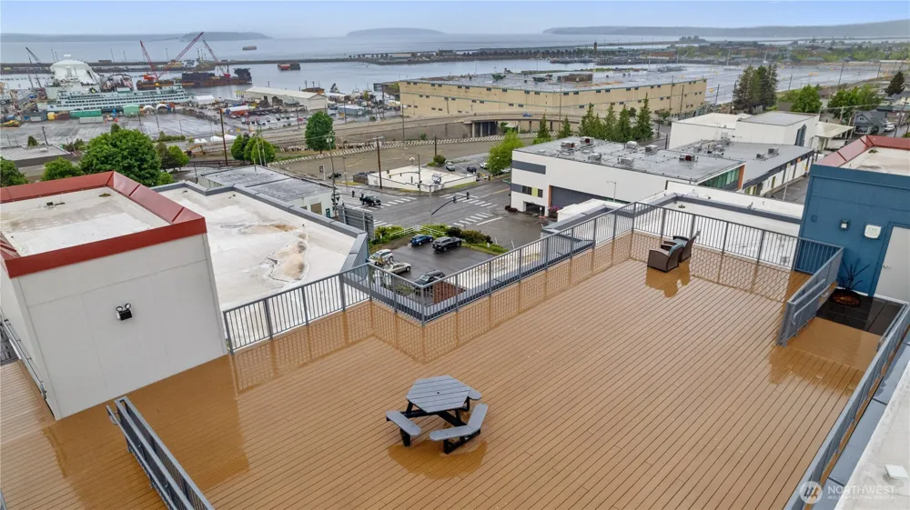 2818 Grand Avenue #B407 Everett, WA 98201