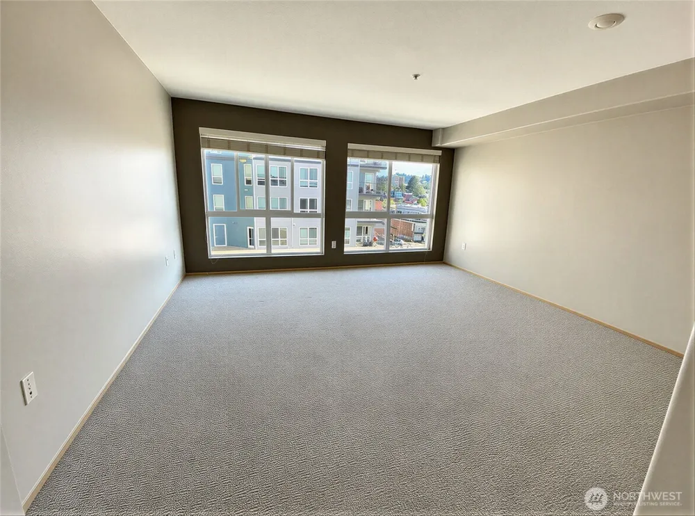 2818 Grand Avenue #B407 Everett, WA 98201