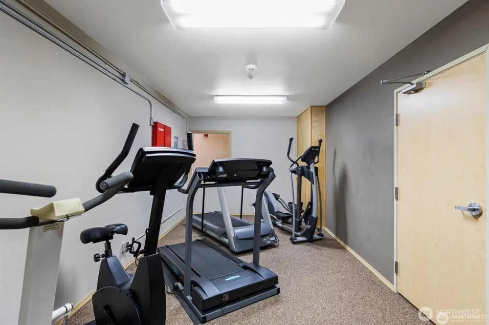 2818 Grand Avenue #B407 Everett, WA 98201