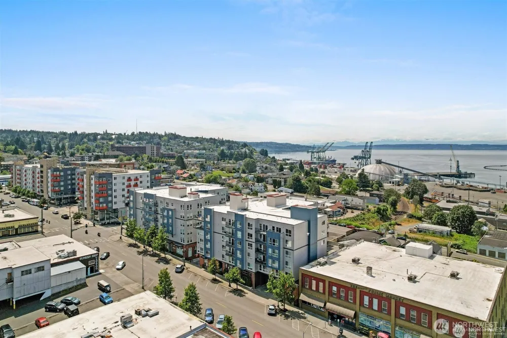 2818 Grand Avenue #B407 Everett, WA 98201