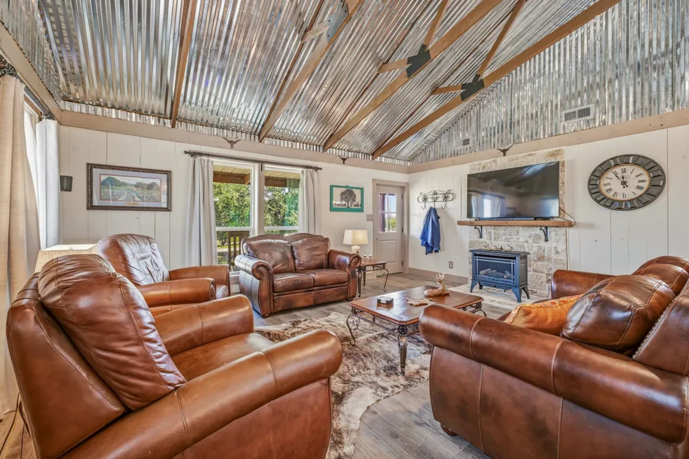 1271 Private 2120 Road Meridian, TX 76665