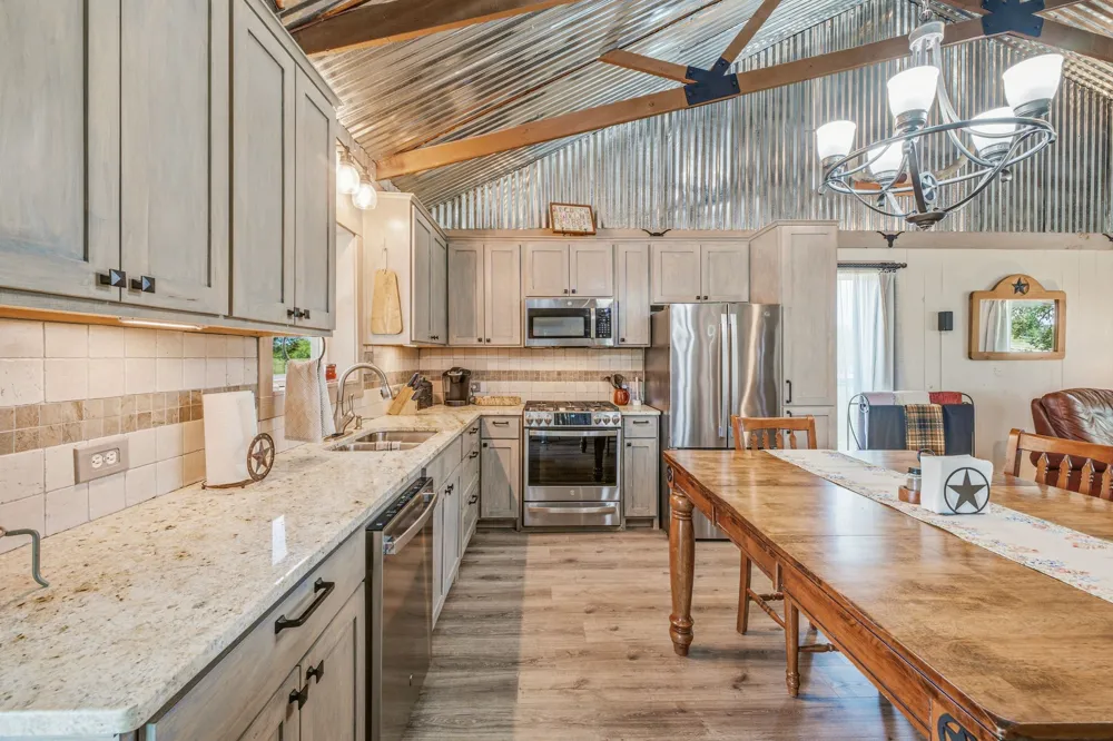 1271 Private 2120 Road Meridian, TX 76665