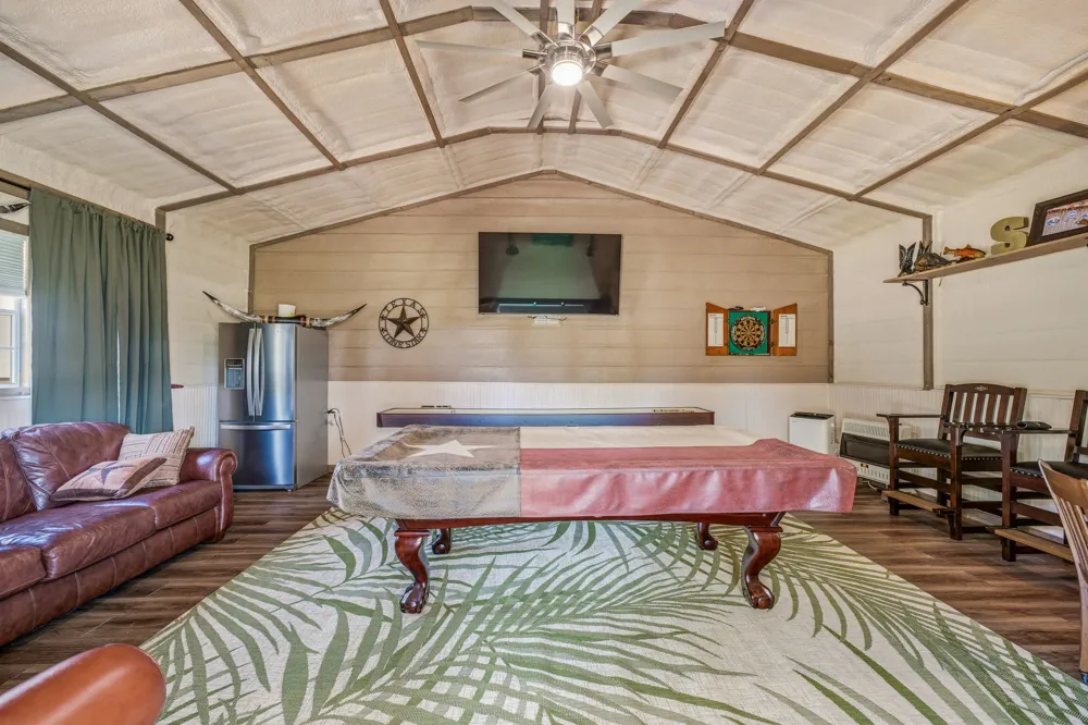 1271 Private 2120 Road Meridian, TX 76665