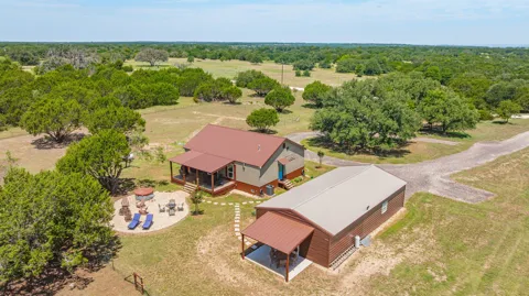 1271 Private 2120 Road