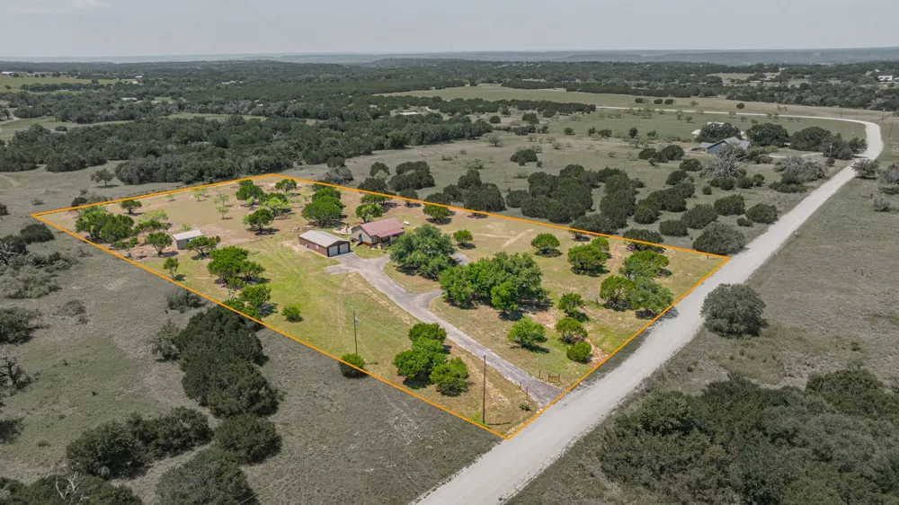 1271 Private 2120 Road Meridian, TX 76665