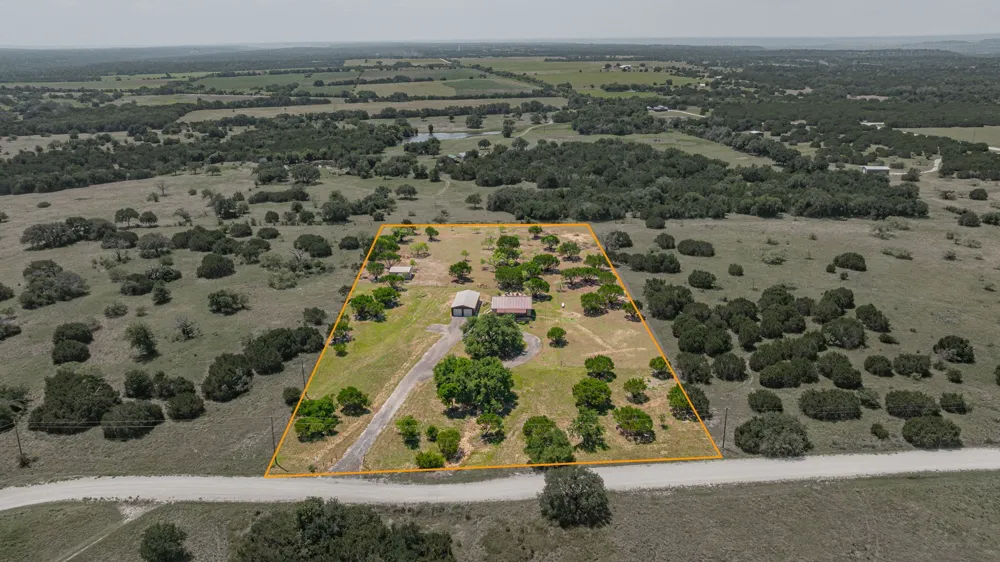 1271 Private 2120 Road Meridian, TX 76665