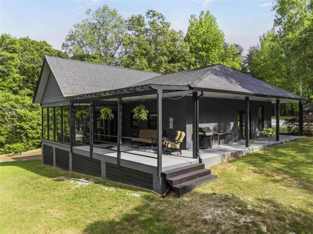 83 Sugar Cane Drive Hartwell, GA 30643