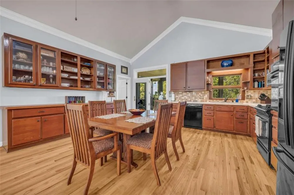 83 Sugar Cane Drive Hartwell, GA 30643
