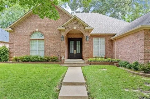 1413 Holly Creek Drive