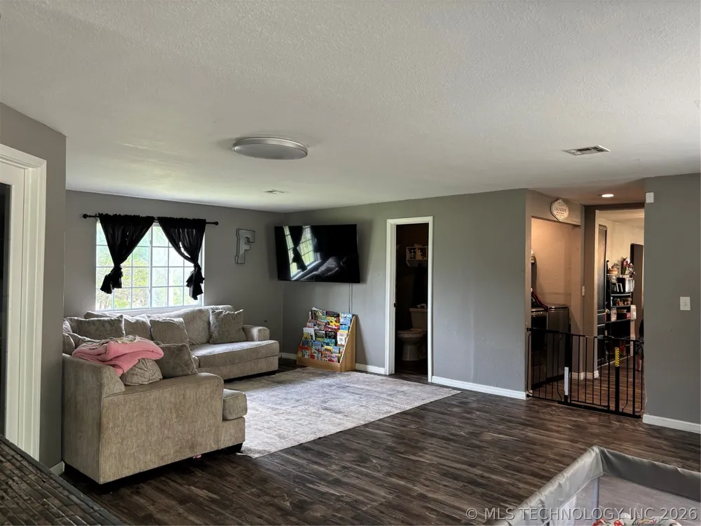 17144 County Road 1480 Ada, OK 74820