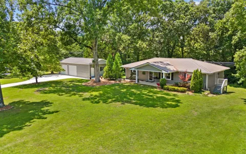 125 Seminole Drive