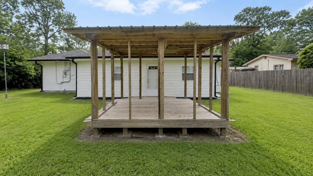 108 Britton Dr Silsbee, TX 77656