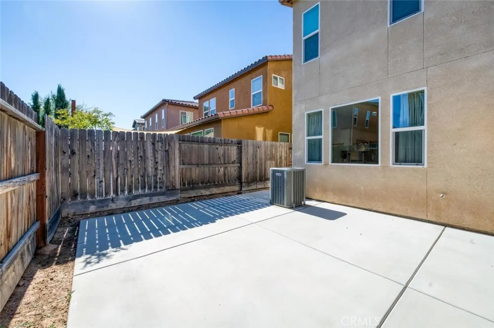 836 Winchell W Madera, CA 93636