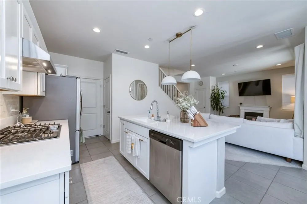 836 Winchell W Madera, CA 93636
