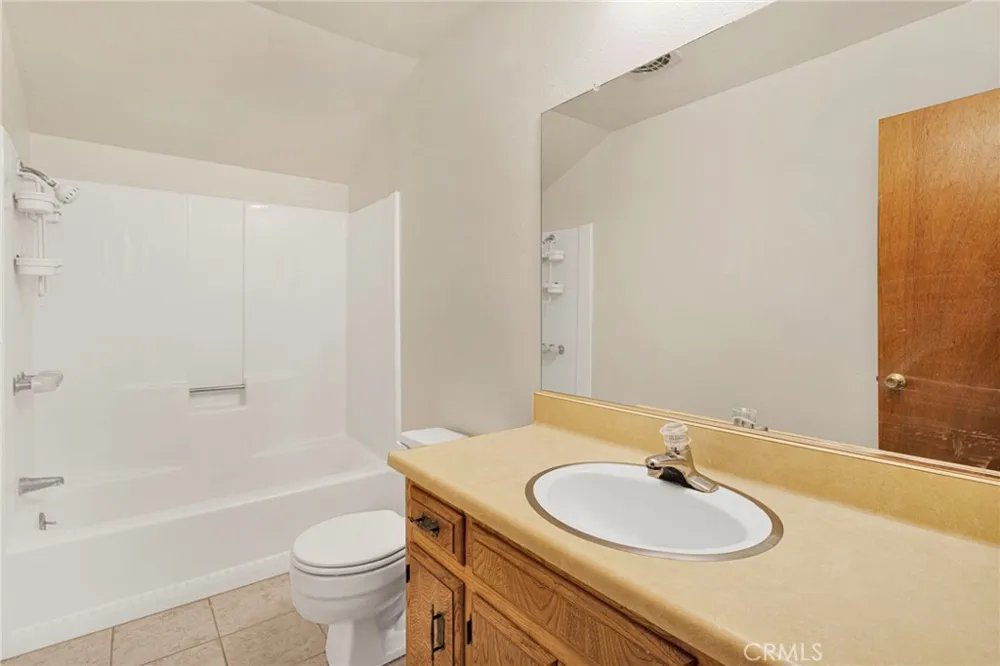 1725 Linnet Wrightwood, CA 92397