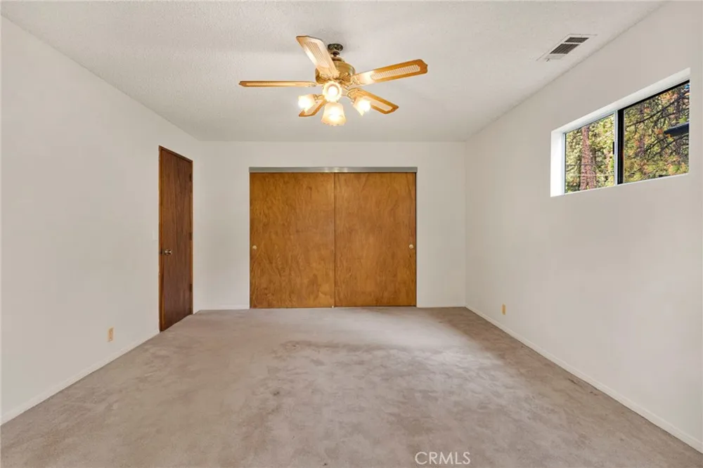 1725 Linnet Wrightwood, CA 92397