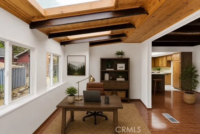 1725 Linnet Wrightwood, CA 92397