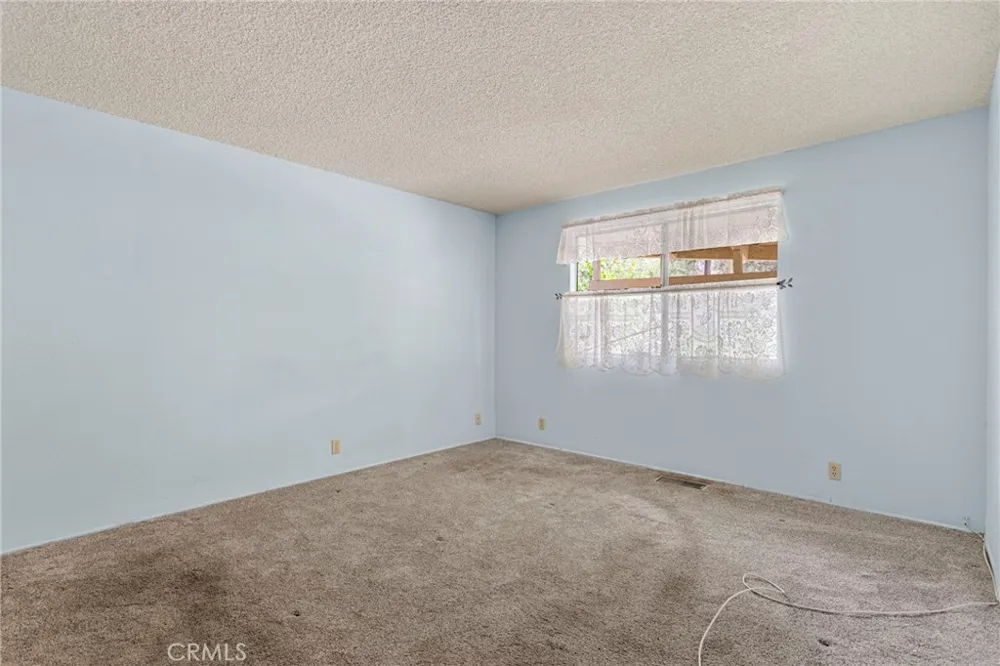 1725 Linnet Wrightwood, CA 92397