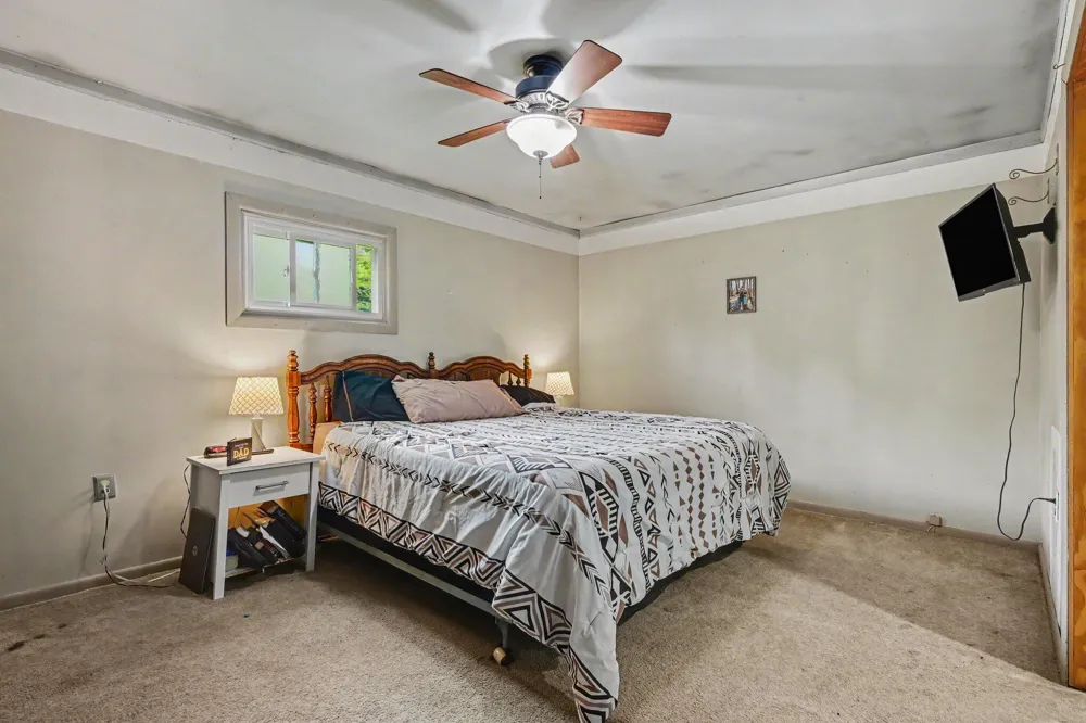 59293 Roberts Road Three Rivers, MI 49093