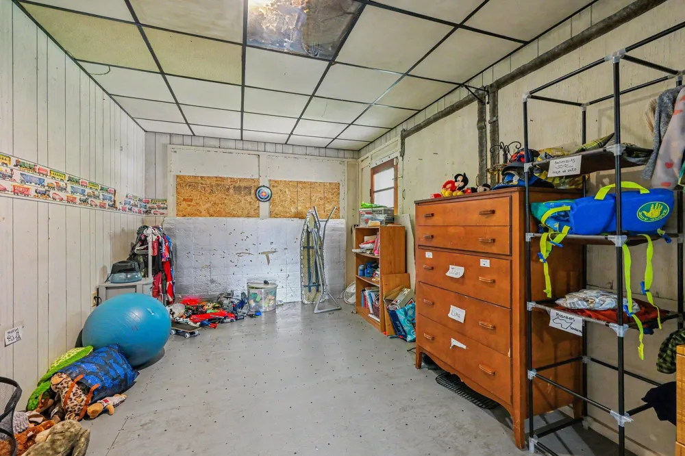59293 Roberts Road Three Rivers, MI 49093