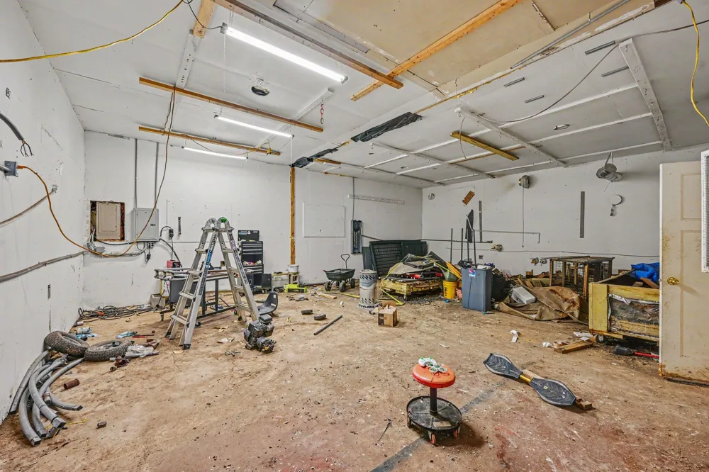 59293 Roberts Road Three Rivers, MI 49093