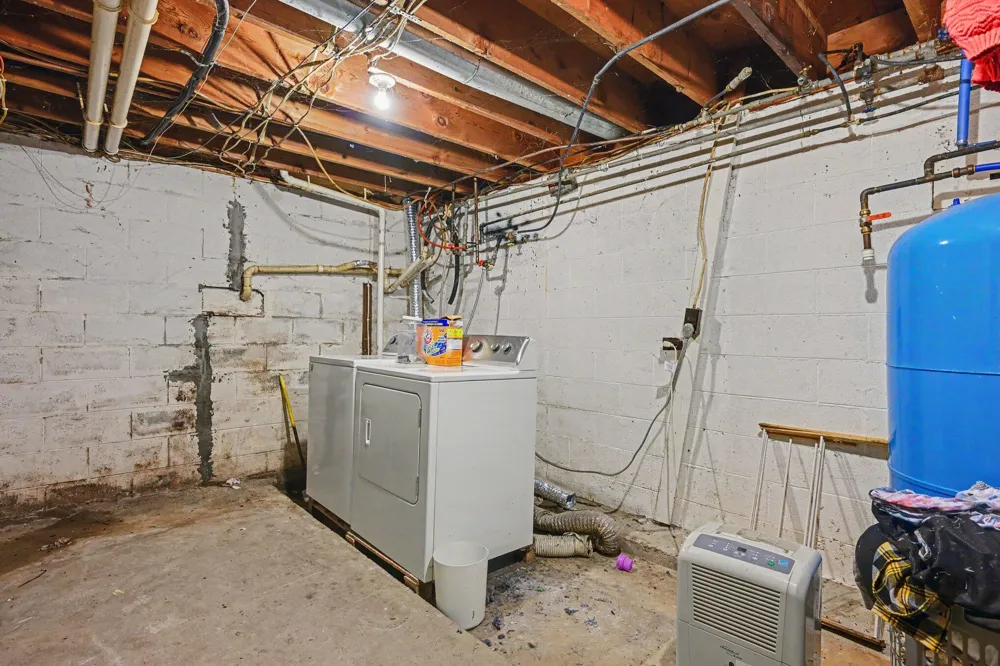 59293 Roberts Road Three Rivers, MI 49093