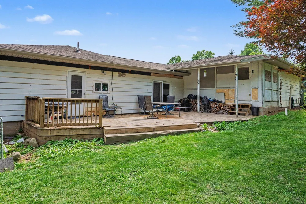 59293 Roberts Road Three Rivers, MI 49093