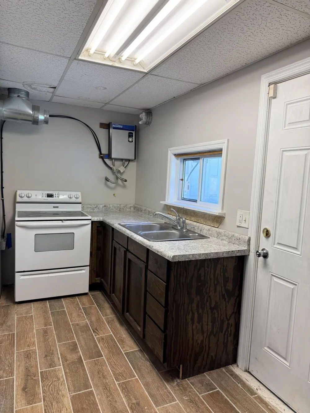 59293 Roberts Road Three Rivers, MI 49093