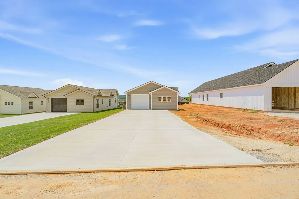 1028 Wentford Avenue Sweetwater, TN 37874