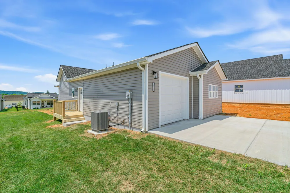 1028 Wentford Avenue Sweetwater, TN 37874