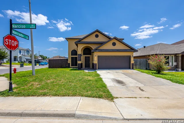 6015 Narciso Laredo, TX 78046
