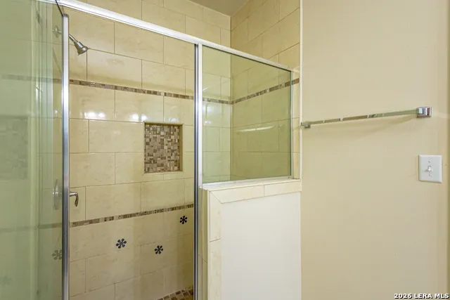 6015 Narciso Laredo, TX 78046