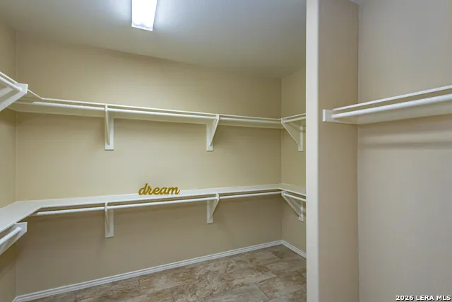 6015 Narciso Laredo, TX 78046