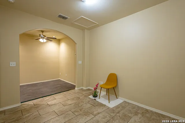 6015 Narciso Laredo, TX 78046