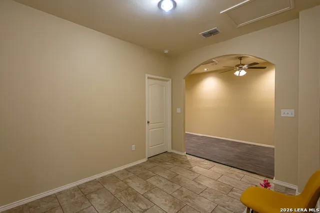 6015 Narciso Laredo, TX 78046