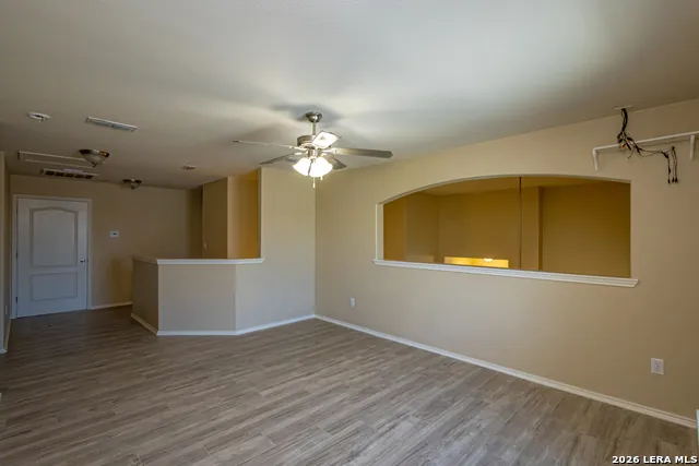 6015 Narciso Laredo, TX 78046