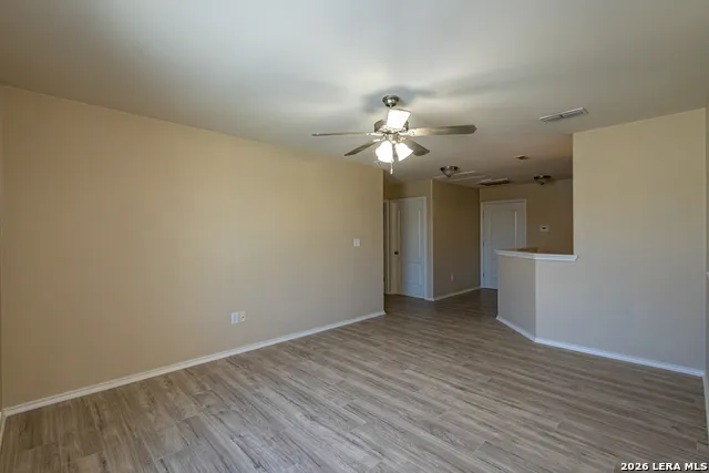 6015 Narciso Laredo, TX 78046