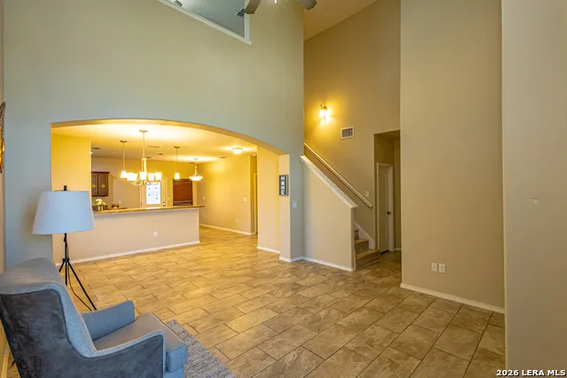 6015 Narciso Laredo, TX 78046