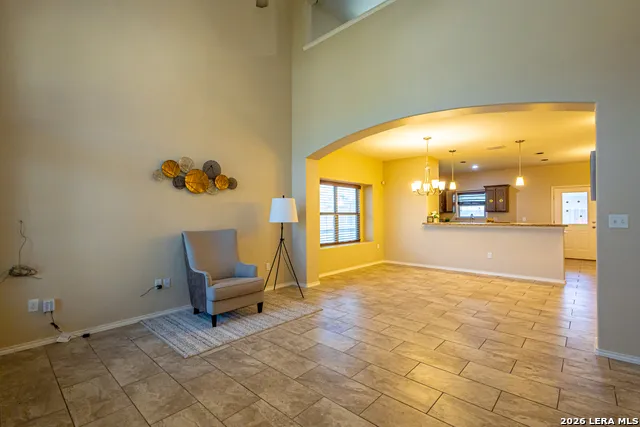 6015 Narciso Laredo, TX 78046
