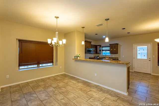6015 Narciso Laredo, TX 78046