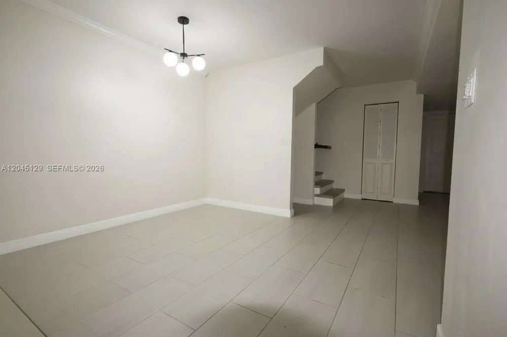 8985 Palm Tree Ln #8985 Pembroke Pines, FL 33024
