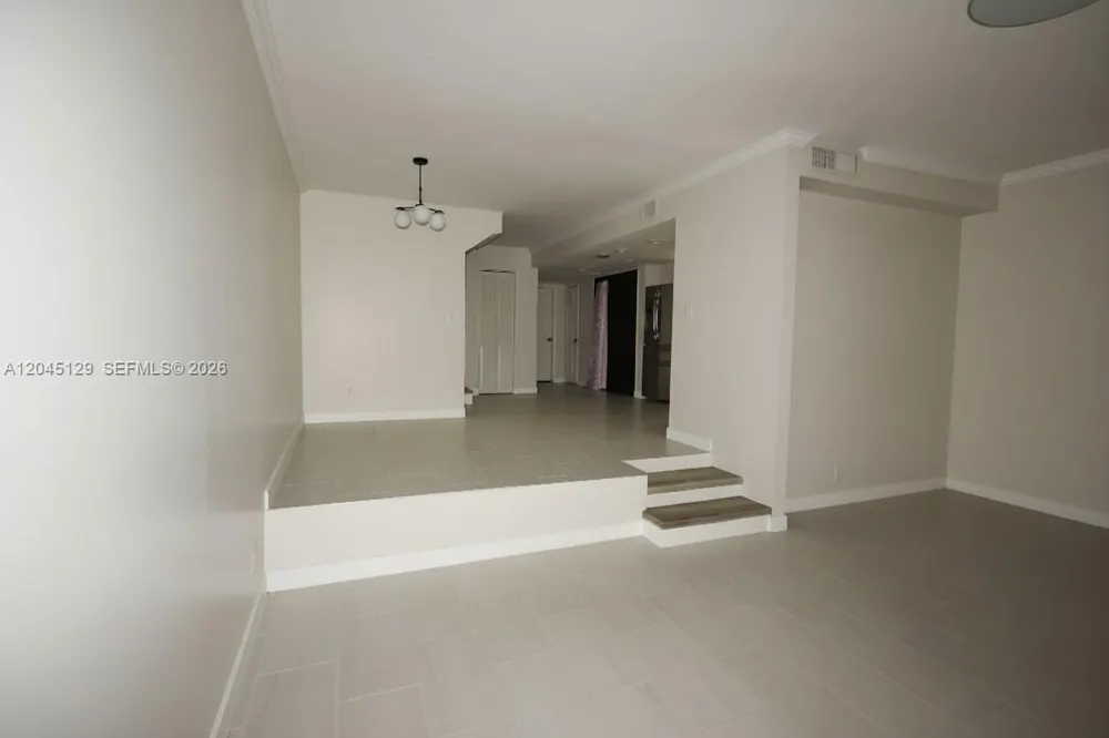 8985 Palm Tree Ln #8985 Pembroke Pines, FL 33024