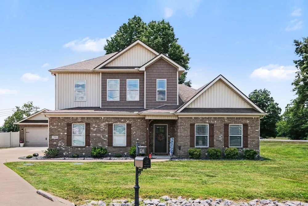 2501 Pinnacle Dr Chapel Hill, TN 37034