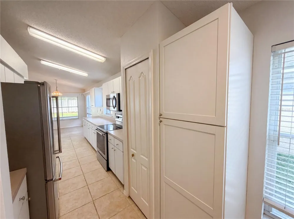 4532 PERDITA LANE Lutz, FL 33558