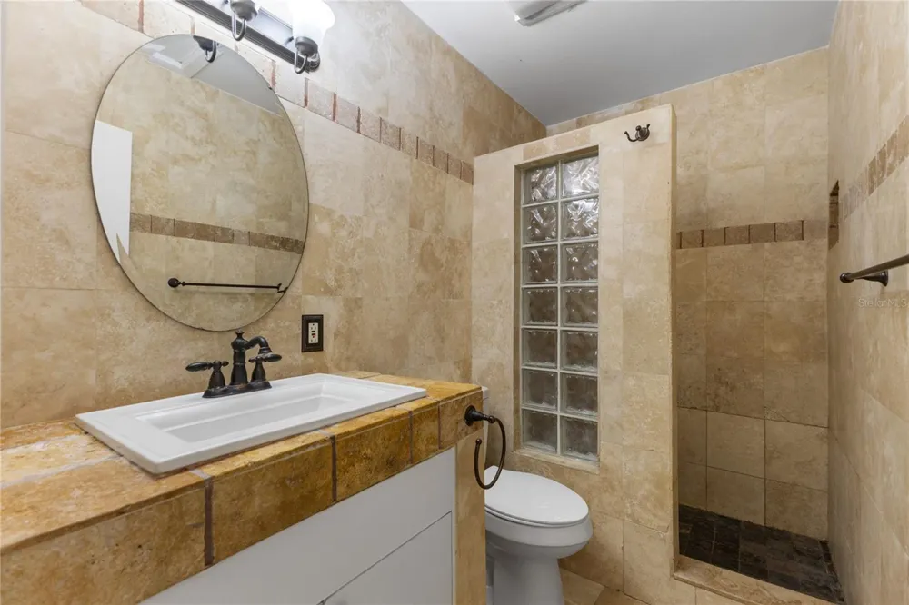 5641 ASHLEY OAKS DRIVE #37 Tampa, FL 33617