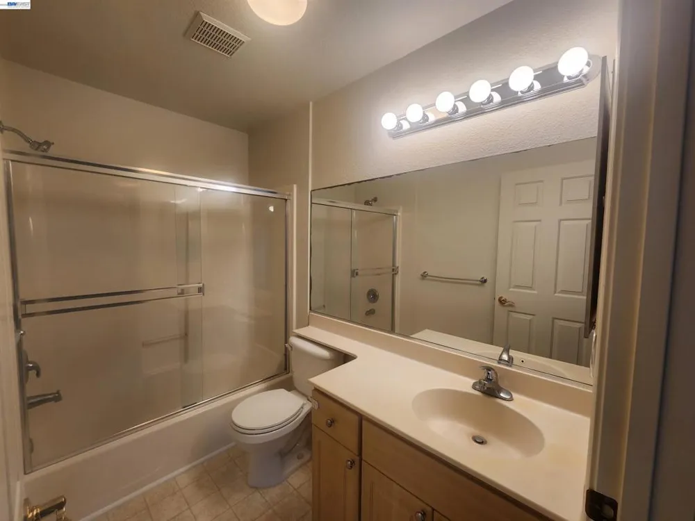 252 Lansing Way Hayward, CA 94541