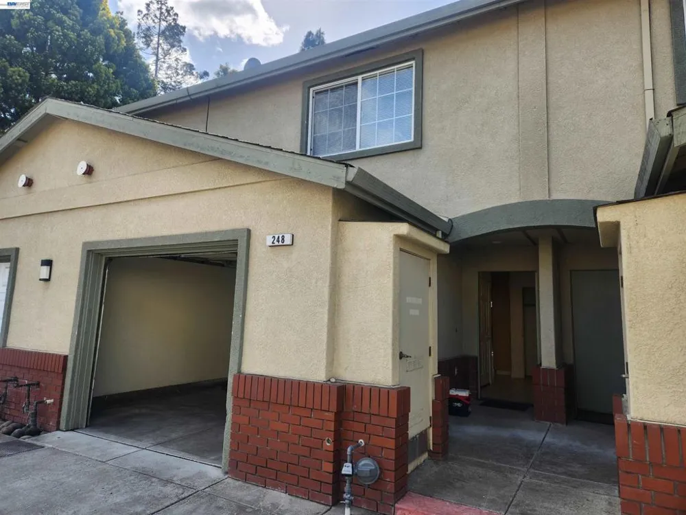 252 Lansing Way Hayward, CA 94541